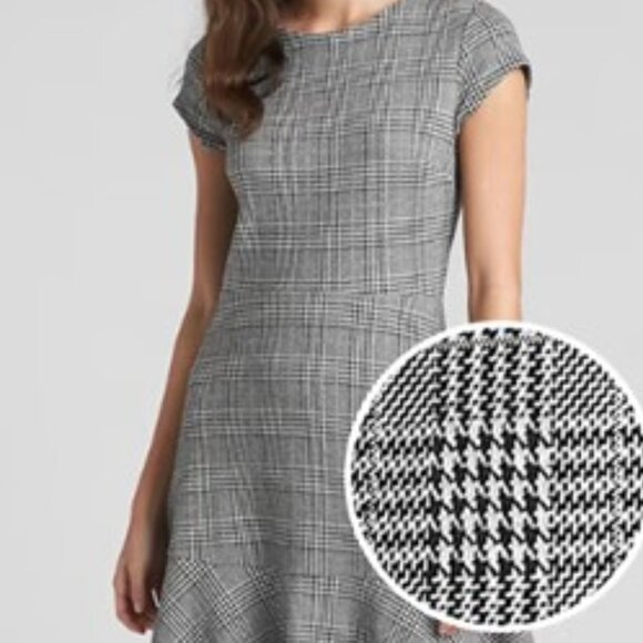 Gap Plaid Fit and Flare Peplum Dress in Ponte, Sz 10 Black plaid - Picture 4 of 16